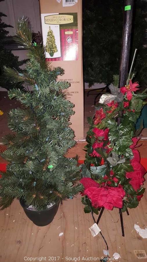 10/12/17 Christmas & Holiday Decor Blowout Auction