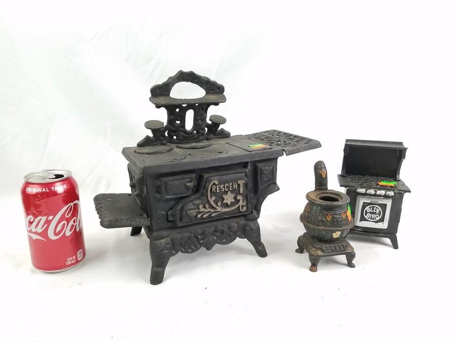 Miniature Doll Cast Iron Stove Auction