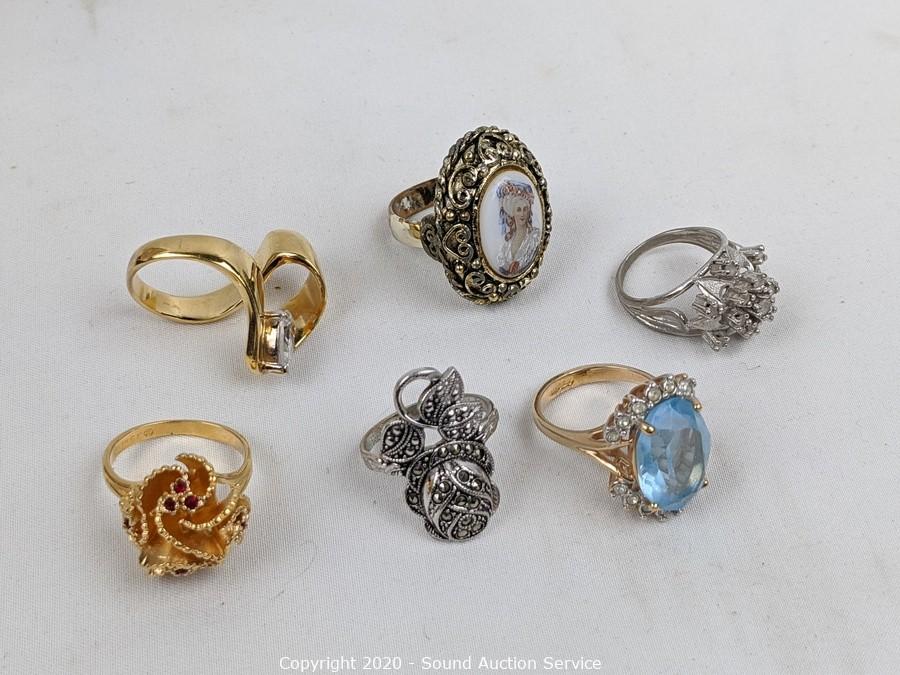 Sound Auction Service - Auction: 07/16/20 Lueck, Schoeneman & Others Multi-Consignment  Auction ITEM: 25 Gold & Silver Plate Rings