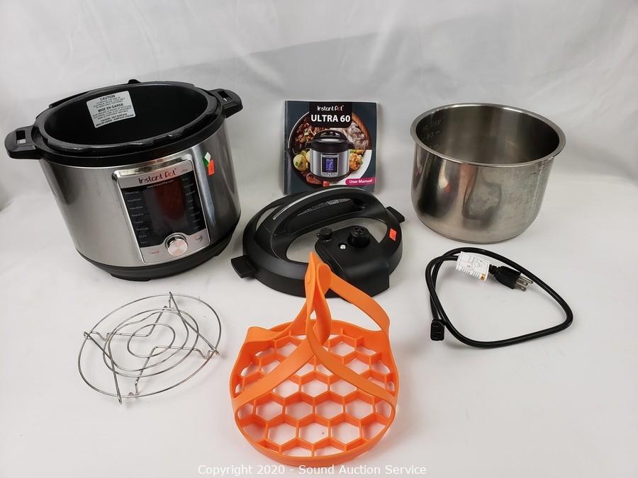 CROCK POT SLOW COOKER IN BOX - Earl's Auction Company