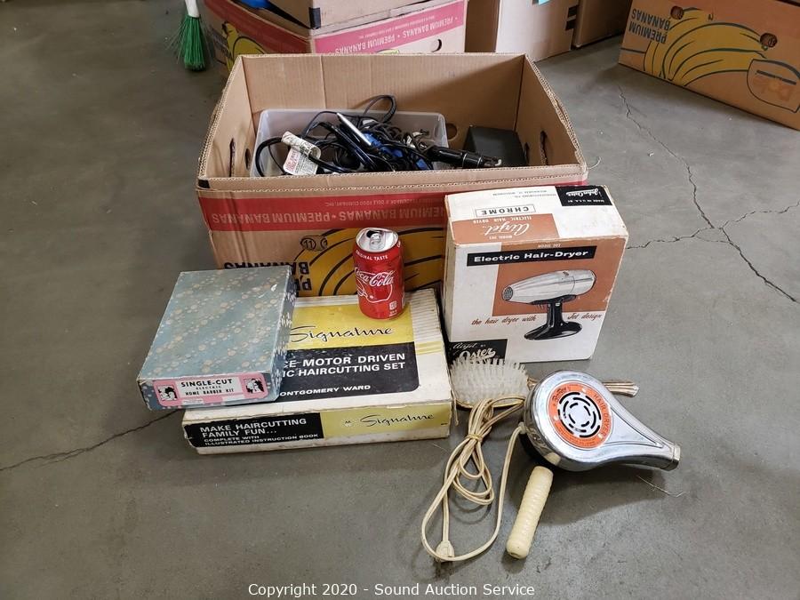 Sound Auction Service - Auction: 08/08/19 Weathers & Others Multi-Estate  Auction ITEM: Spaten Premium Lager Wood Beer Sign