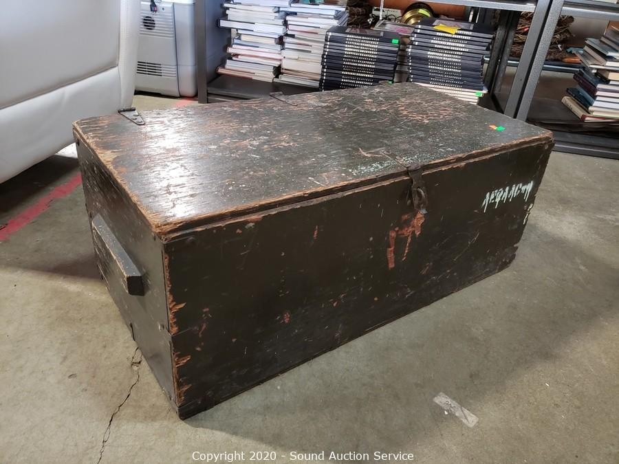 Vintage Aluminum Military Foot Locker, Express Auction: 2018 Early May  Multi Estate Online Auction