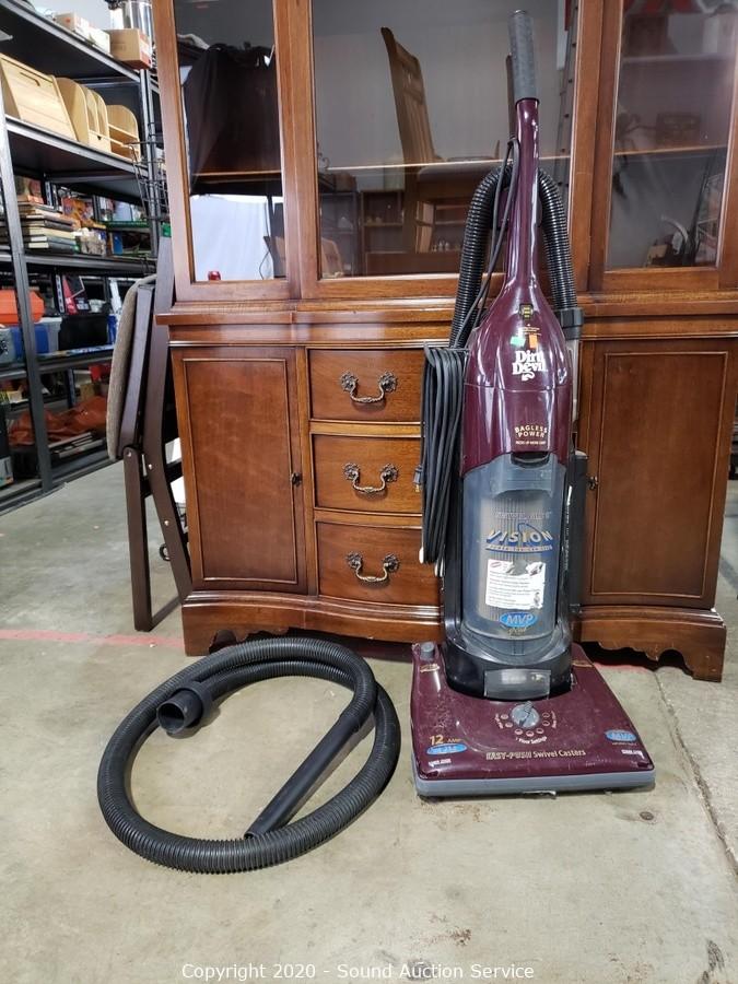 dirt devil vision swivel glide bagless upright vacuum