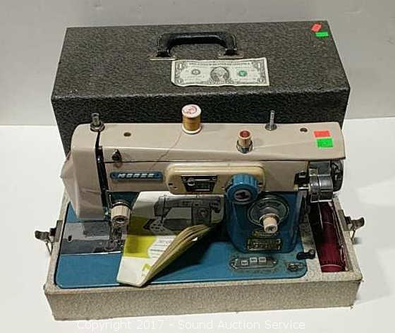 Sound Auction Service - Auction: 11/21/17 Antiques & Collectibles Estate  Auction ITEM: VTG Morse Electric Fotomatic ZigZag Sewing Machine