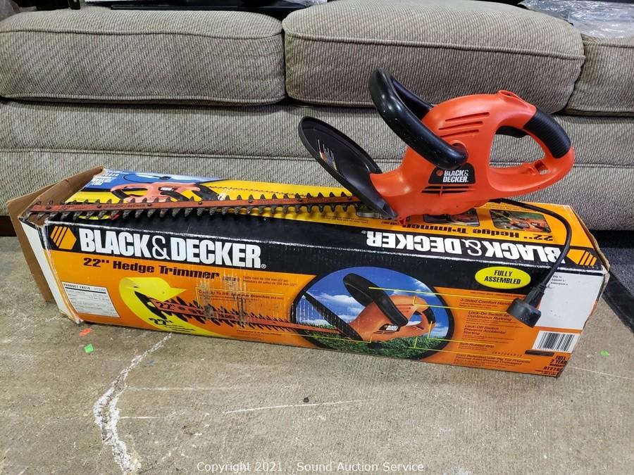 Black+Decker 18V Hedge Trimmer - Comes with battery and charger. Has been  used - Matthews Auctioneers