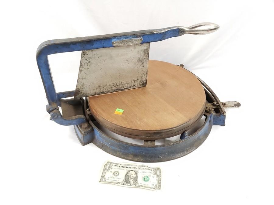 Sound Auction Service - Auction: 05/06/21 Long, Ramey & Others Online  Auction ITEM: Vintage Cheese Wheel Carousel Cutter