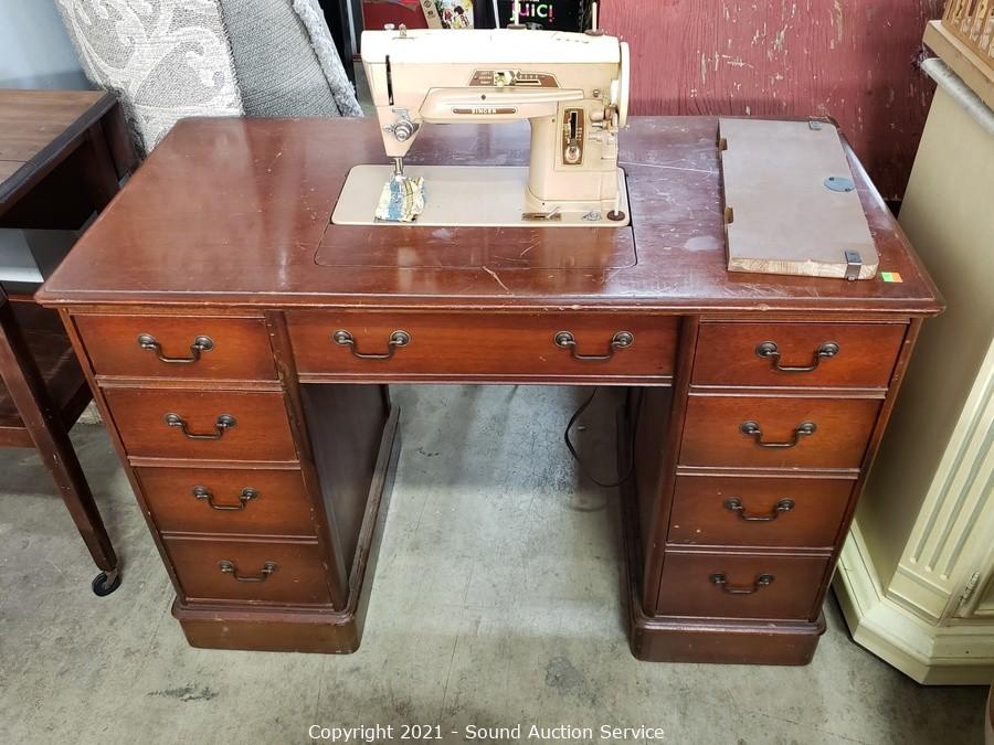 Sound Auction Service - Auction: 05/20/21 Dunaway, Field & Others Online  Auction ITEM: Vintage Singer Sewing Machine w/Mahogany Desk