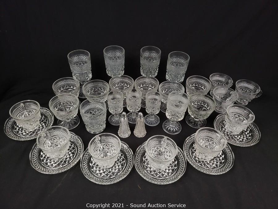 Sound Auction Service - Auction: 09/27/21 Andrews, Delong & Others Online  Auction ITEM: Matching Clear Glass Tableware Set