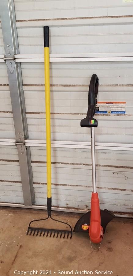 Sound Auction Service - Auction: 03/23/21 Armstrong, Cockrell & Others  Online Auction ITEM: Black & Decker 22 Electric Hedge Trimmer