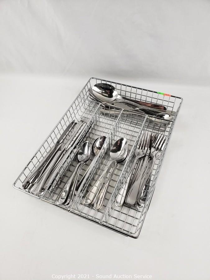 Oneida 20 pc flatware 3 sets. Emeril LaGasse