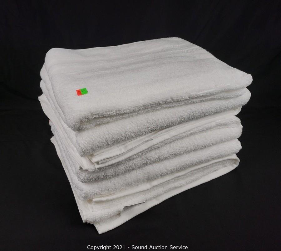 Sound Auction Service - Auction: 01/30/20 Beck Estate & Others Auction  ITEM: 2 Charisma Luxury Cotton Bath Towels