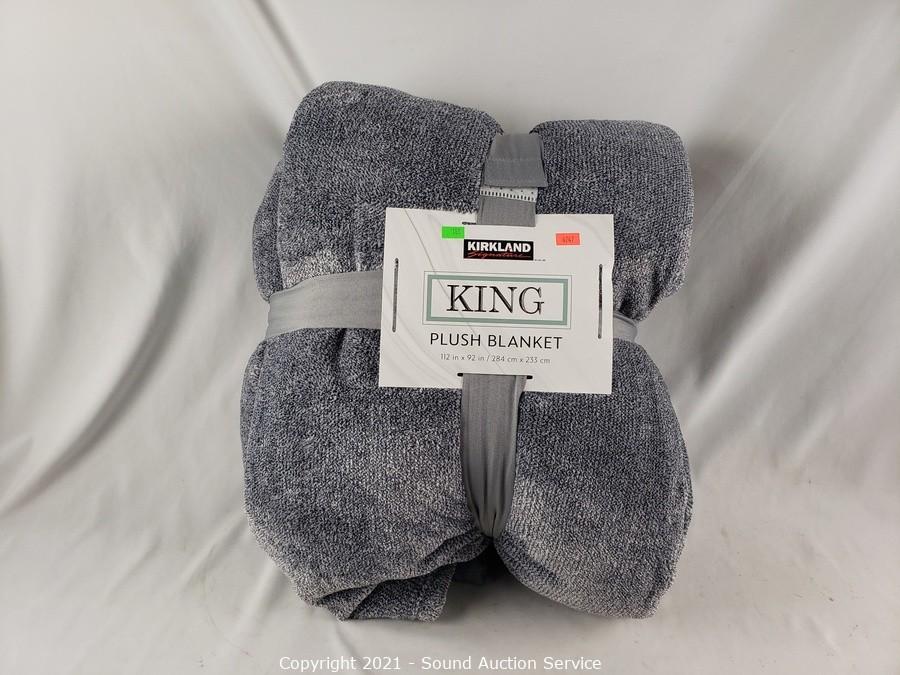 Kirkland Signature Plush Blanket