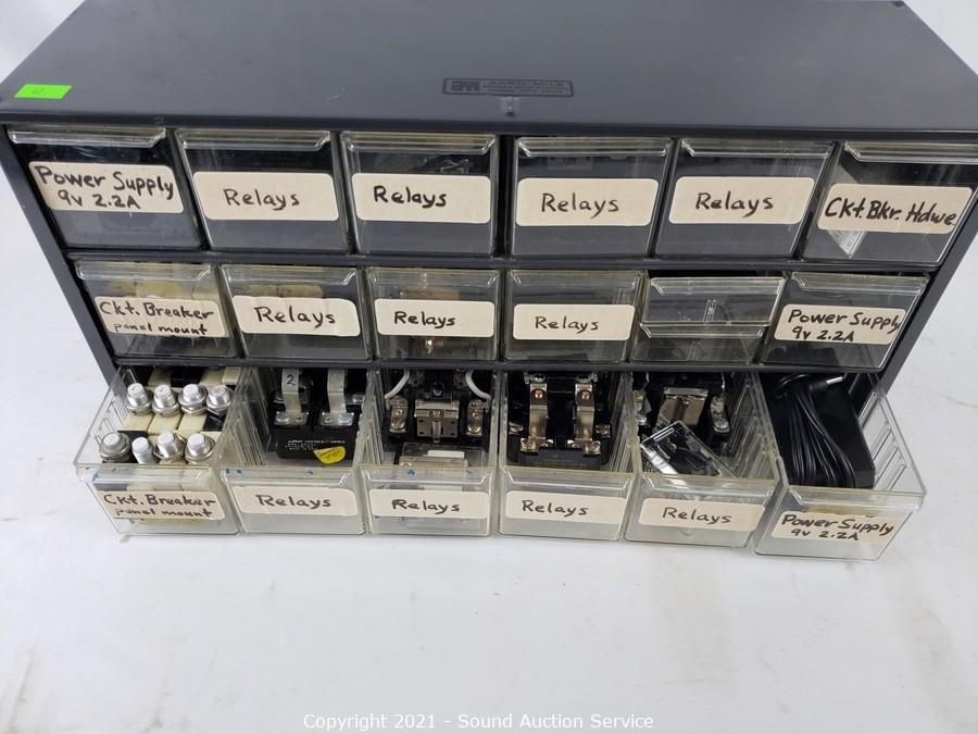 Sound Auction Service - Auction: 02/12/19 Major Appliances, Tools & Home  Improvement Online Auction ITEM: Black & Decker 900Amp 12V Portable Power  Station