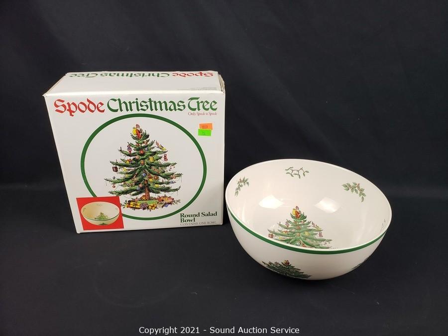 Sound Auction Service - Auction: 01/04/22 Holiday & Collectibles Online  Estate Auction ITEM: 4 Spode Christmas Tree Serving Pieces