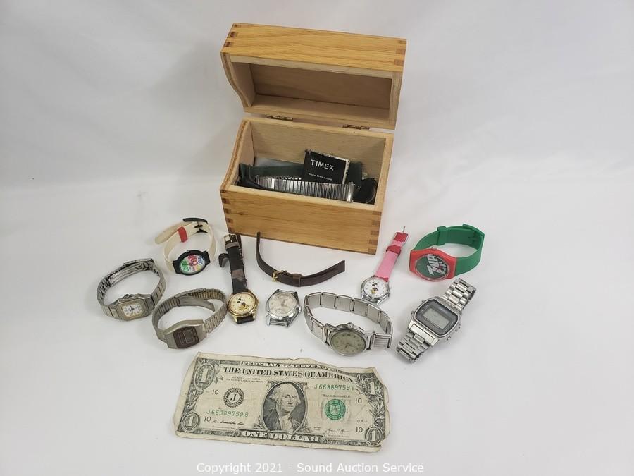 Sound Auction Service - Auction: 01/04/22 Holiday & Collectibles Online  Estate Auction ITEM: Wood Box w/Various Watches & Bands