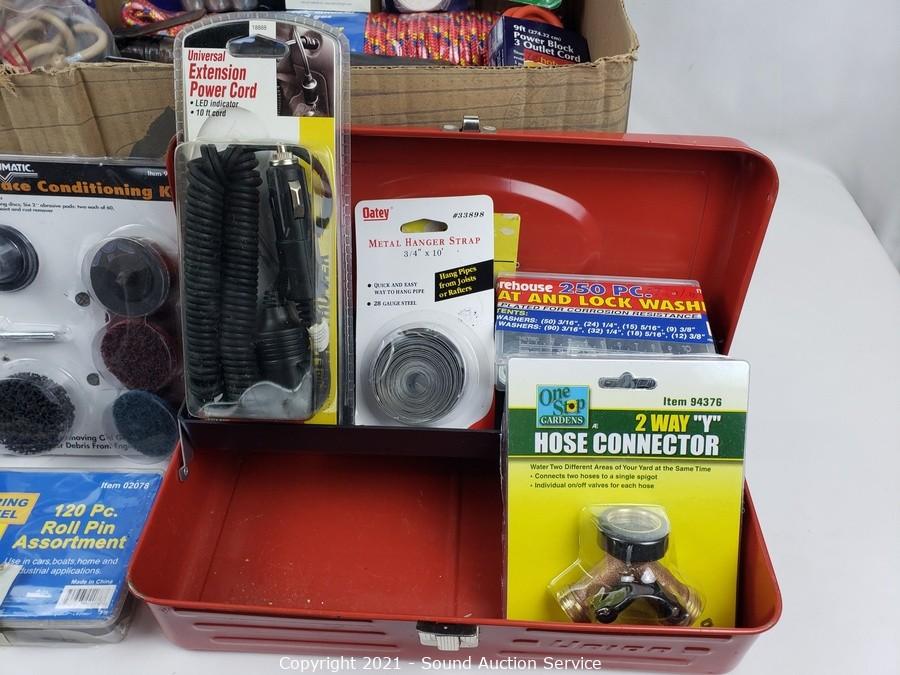 Sound Auction Service - Auction: 01/04/22 Peoples, King & Others Online  Estate Auction ITEM: Various Vintage Fishing Reels & Fishing Line