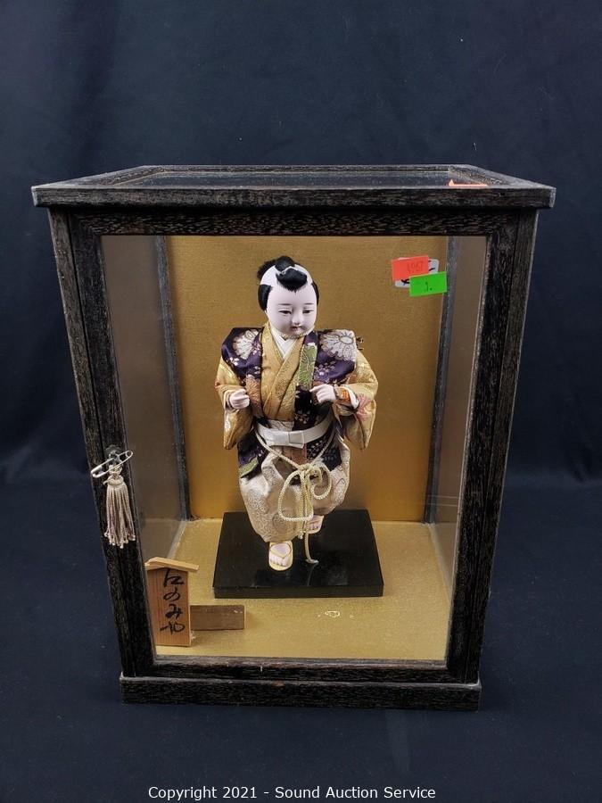 Sound Auction Service - Auction: 01/10/22 Asian Collectibles & Estate Online  Auction ITEM: Japanese Hakata? Porcelain Bisque Doll w/Display