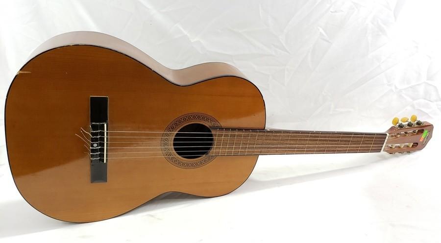 ENSEMBLE DE CORDES de guitare classique design résistant à la rupture IRIN  C67 EUR 23,62 - PicClick FR