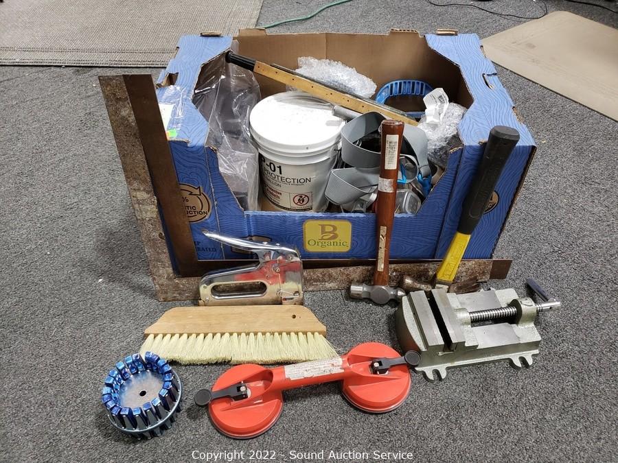 Sound Auction Service - Auction: 01/03/19 Sundries, Toys, Bedding