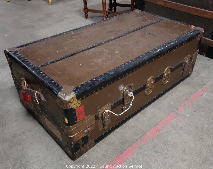 Antique Steamer Trunk w/Liner – Furniture Guy Seattle