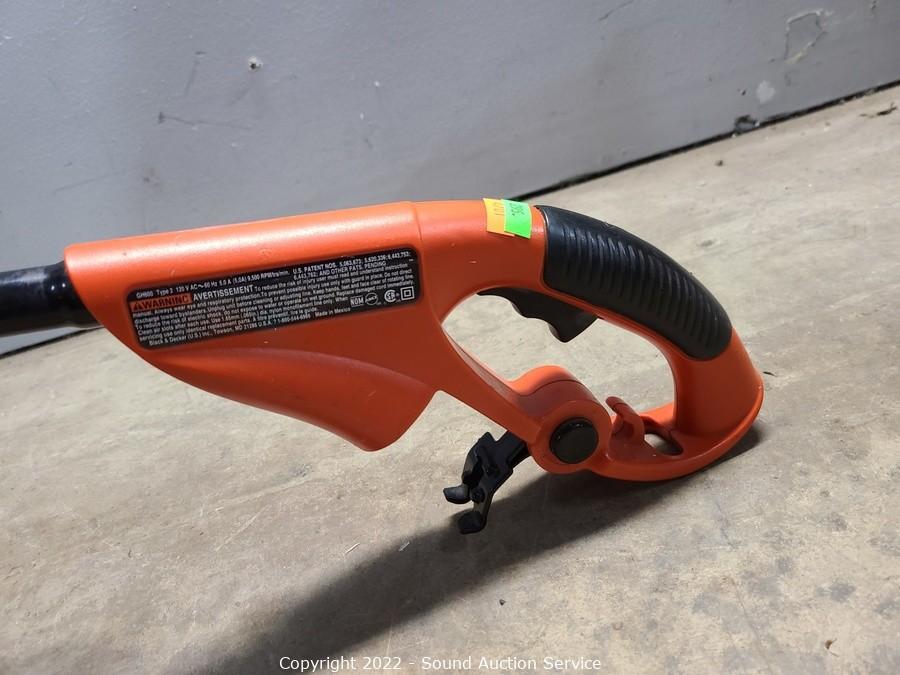 Sound Auction Service - Auction: 3/23/22 Wilson, Lionel & Others Online  Auction ITEM: Black & Decker & Grass Hog Elec. String Trimmers