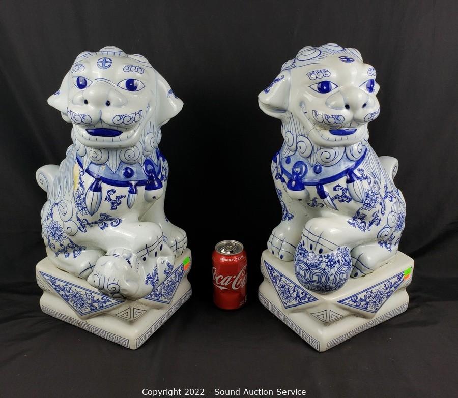 Sound Auction Service - Auction: 03/31/22 Household Goods, Antiques,  Collectibles Online Auction ITEM: Pair of Blue & White Ceramic Foo Dog  Sculptures