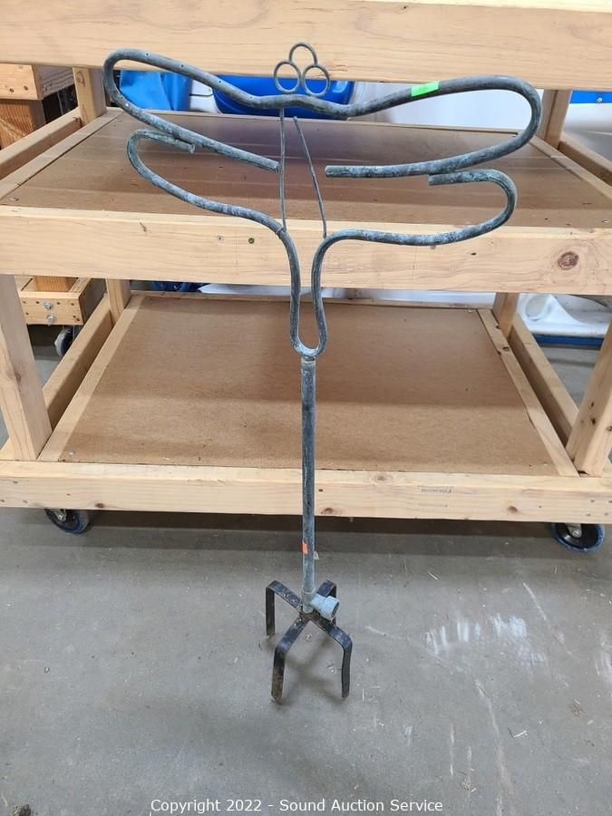 Sound Auction Service Auction 05/26/22 Rustic Yard Art, Furniture