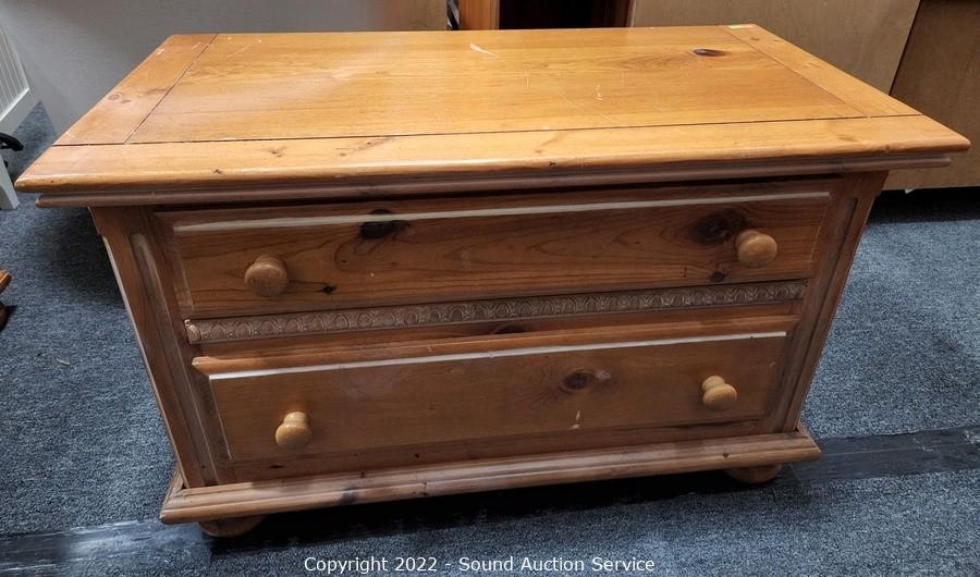 05/26/22 Rustic Yard Art, Furniture, Collectibles Online Auction