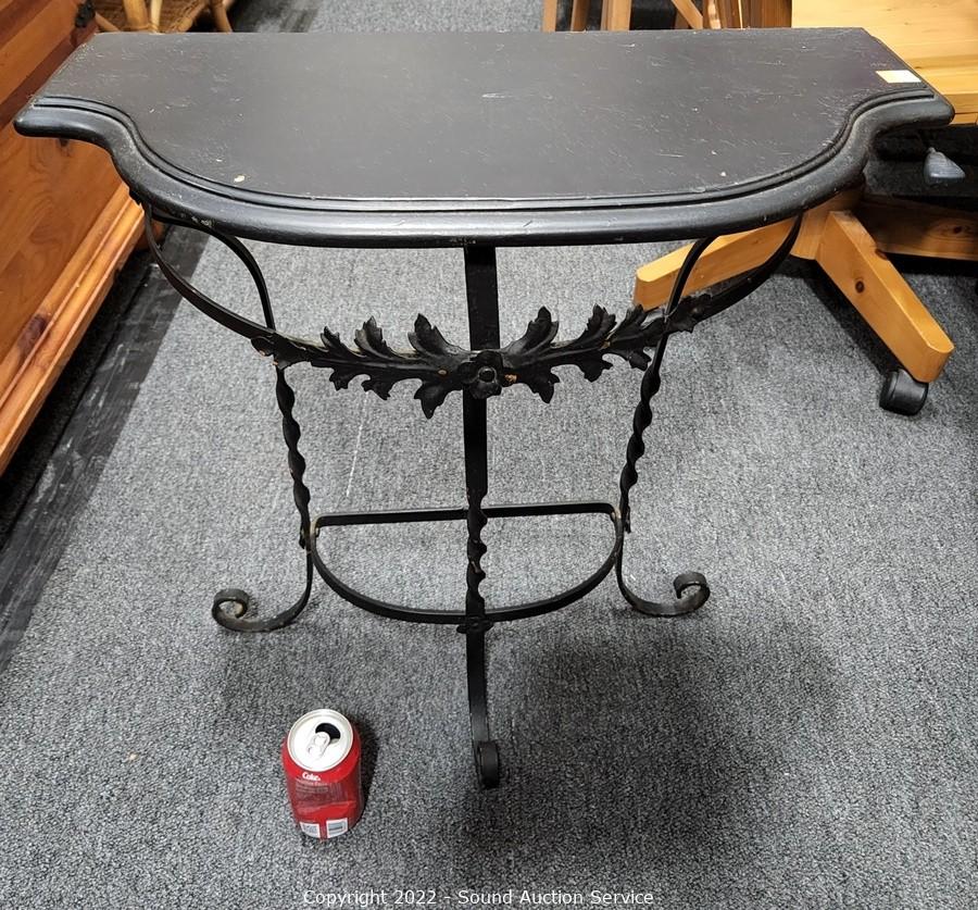 Sound Auction Service Auction 05/26/22 Rustic Yard Art, Furniture