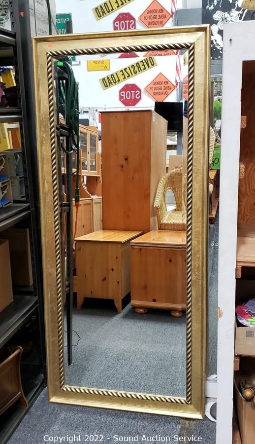 05/26/22 Rustic Yard Art, Furniture, Collectibles Online Auction