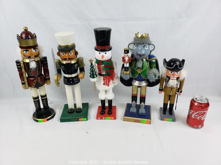 05/26/22 Rustic Yard Art, Furniture, Collectibles Online Auction