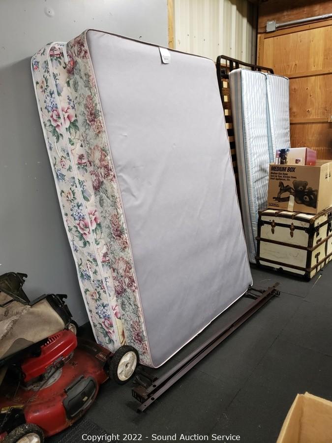 05/26/22 Rustic Yard Art, Furniture, Collectibles Online Auction