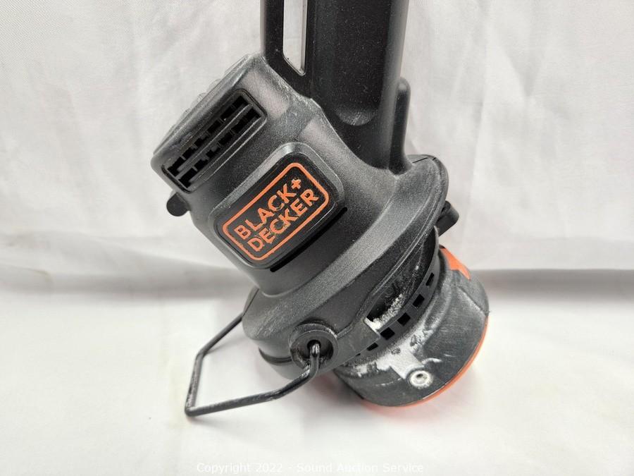 Sound Auction Service - Auction: 03/23/21 Armstrong, Cockrell & Others  Online Auction ITEM: Black & Decker 22 Electric Hedge Trimmer