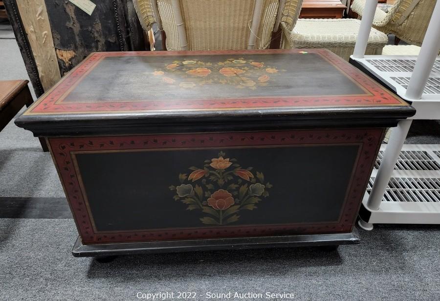 Sound Auction Service - Auction: 12/15/22 SAS McDaniel, St. Clair Online  Auction ITEM: Antique Steamer Wardrobe Trunk