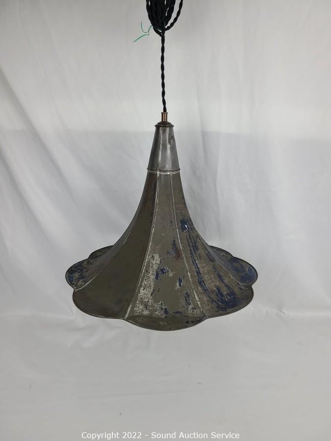 Sound Auction Service - Auction: 12/15/22 SAS McDaniel, St. Clair Online  Auction ITEM: Retro Mid-Century Hanging Lamp
