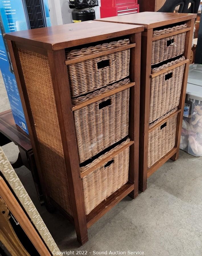 Storage Cabinet Storage Unit with 2 Wood Drawers and 4 Wicker