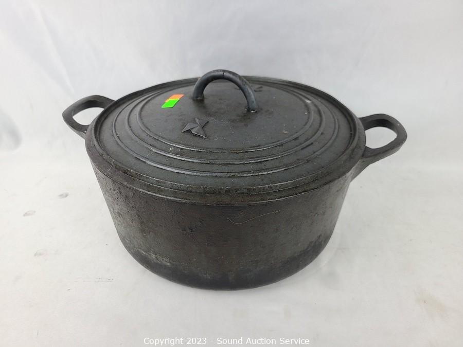 Sound Auction Service - Auction: SAS Springer, Swadener Online Auction  ITEM: Lodge Cast Iron 11 Skillet w/Silicone Handle