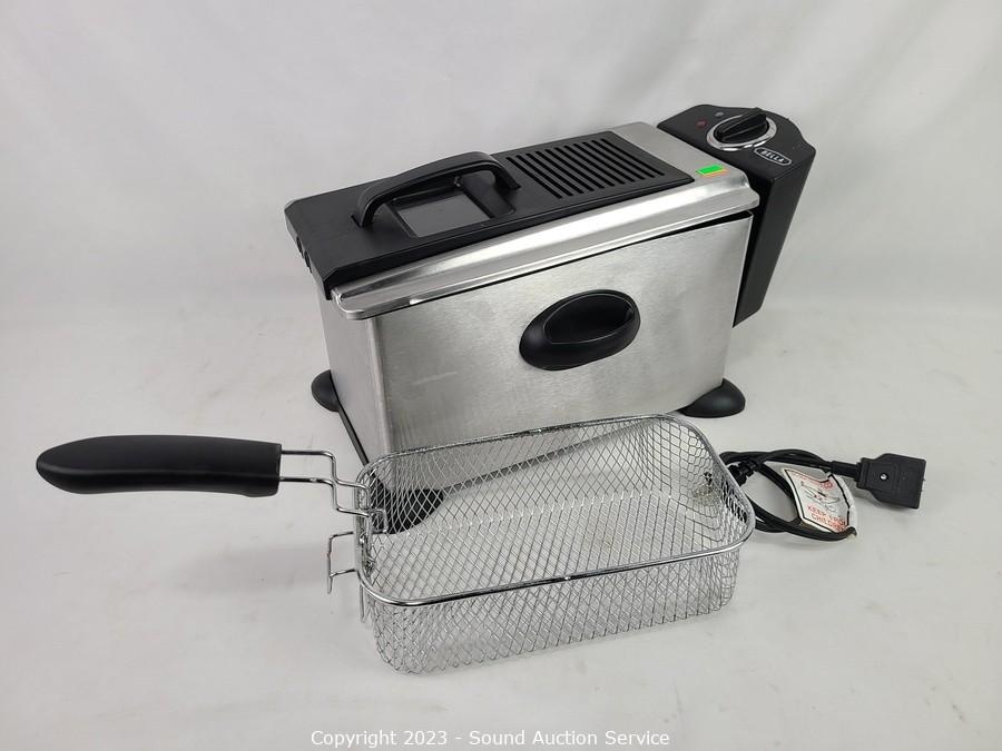 Sound Auction Service - Auction: 11/03/23 SAS Krencik, Collectibles Online  Auction ITEM: Oster French Door Air Fryer Oven - Works