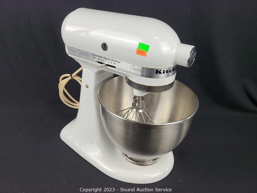 Sold at Auction: KitchenAid Classic Stand Mixer K45SS w/stainless bowl