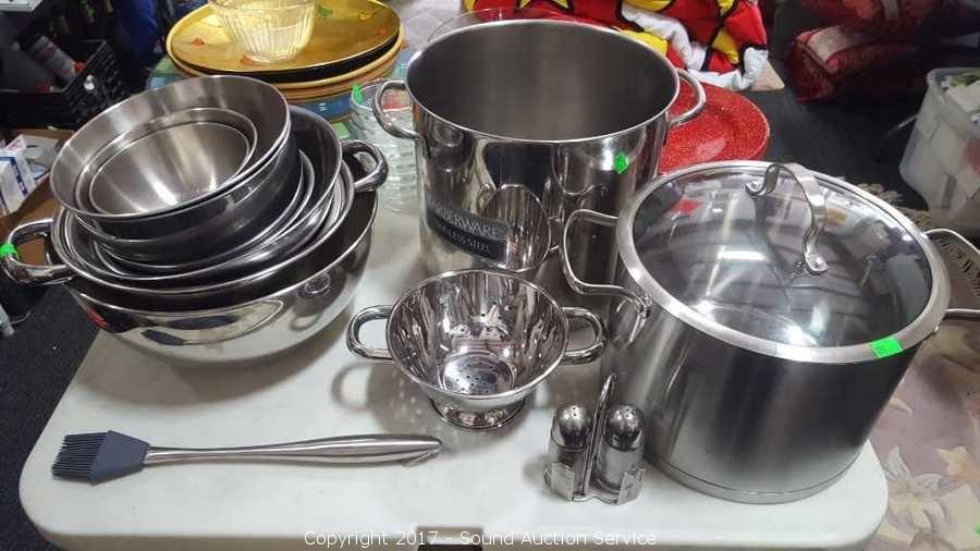 3 Farberware stainless steel Mixing Bowls With Lids Auction