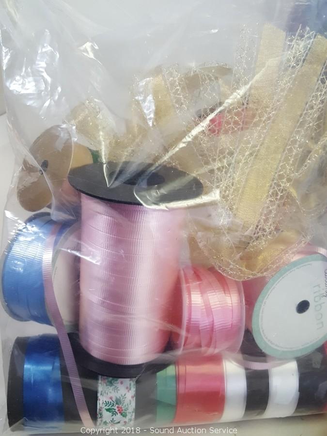 Rubbermaid Plastic Gift Wrap Storage Container, Loretto Estate Sale