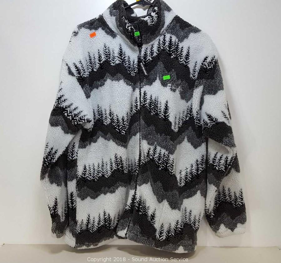 Black Mountain Fleece Jackets for Men | Mercari