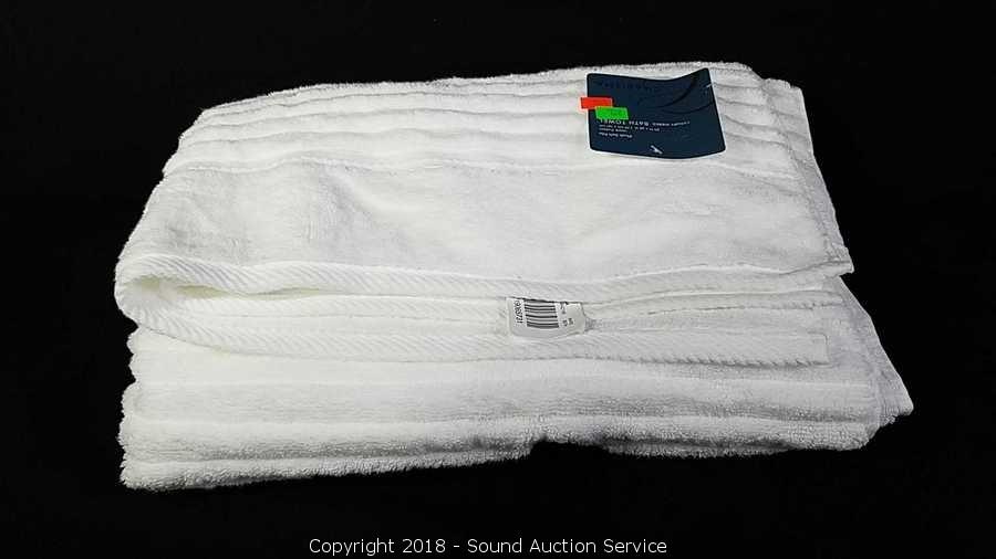 Sound Auction Service - Auction: 10/20/20 Miner, Backman & Others  Consignment Auction ITEM: 2 New Charisma Tan Luxury Bath Towels