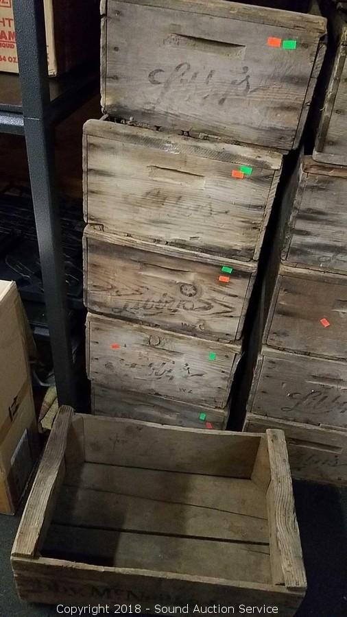 Sound Auction Service - Auction: 08/02/18 Hunting, Fishing & Outdoors  Auction ITEM: 6 Vtg. McNeill & Libby Wooden Crates