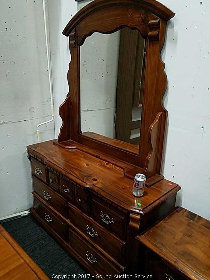 Star Wars, Sports, Collectibles Online Auction