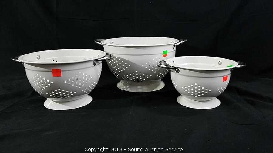 Sound Auction Service - Auction: 02/17/22 Sommer, McBee & Others Online  Auction ITEM: 8pc Instant Pot Accessories Kit