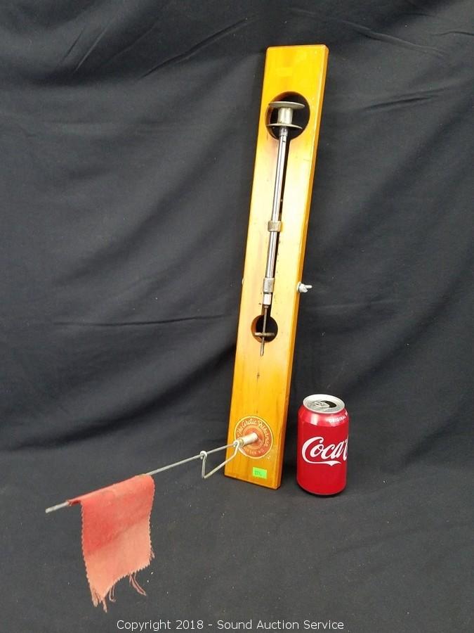 Sound Auction Service - Auction: 09/20/18 Multi-Estate Auction ITEM: The  Arctic Fisherman Ice Fishing Tip Up