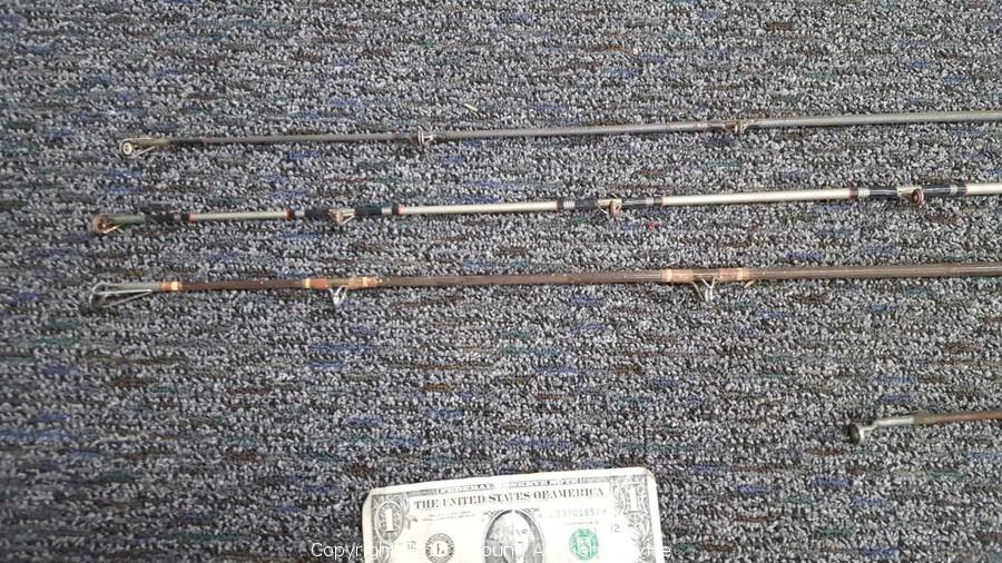 Sound Auction Service - Auction: 1/30/18 Fishing, Hunting & Antique's  Auction ITEM: Pair of Graphite Pistol Grip Fishing Rods w/Reels