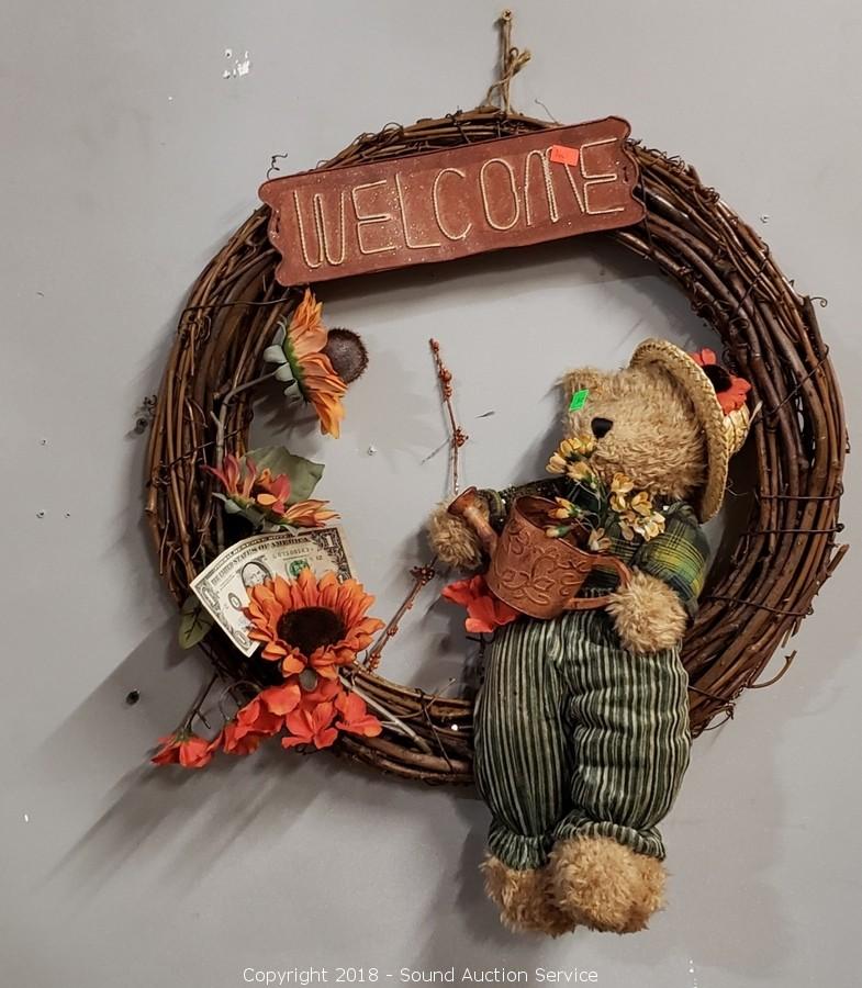 10/19/18 Christmas & Halloween Decor Auction