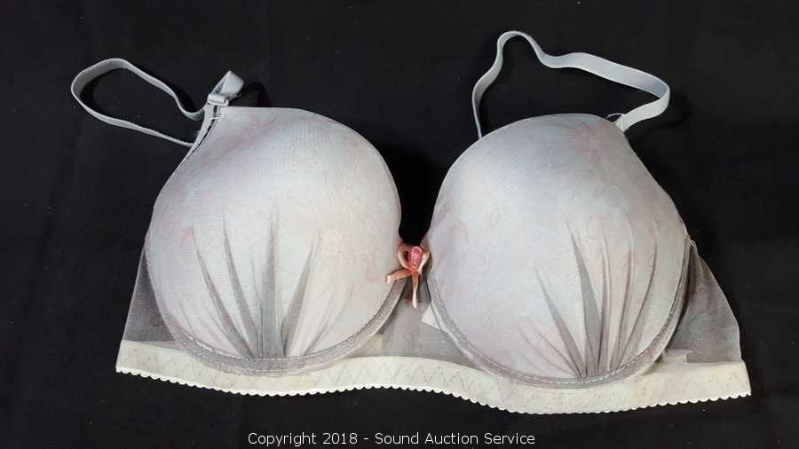 Sound Auction Service - Auction: 11/01/18 Retail Returns Merhcandise  Auction ITEM: (3) NEW 34B/C? Women's Bras
